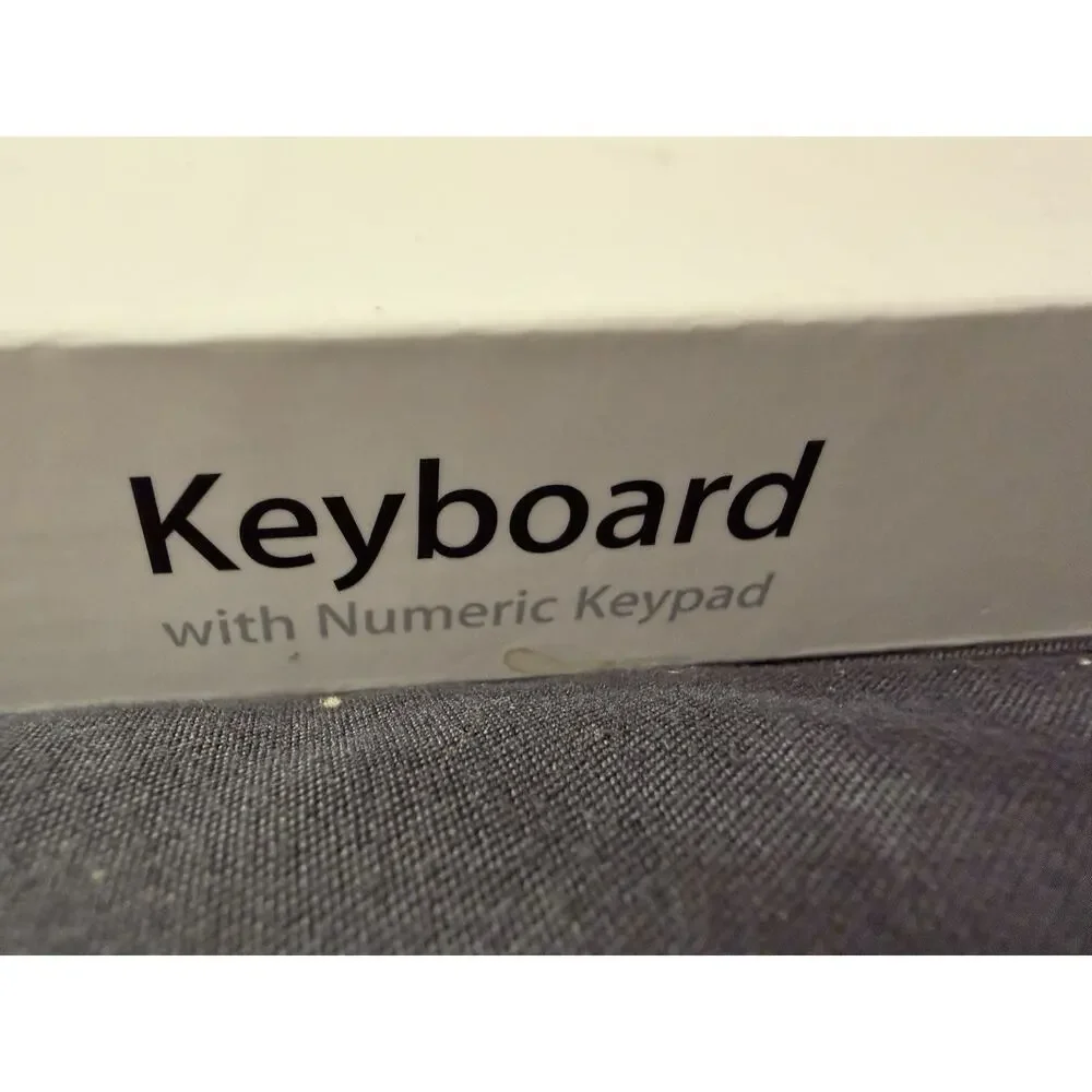 Apple USB Wired Keyboard Numeric Pad Model A1243 White Silver w/ Box & Manual - Picture 7 of 10